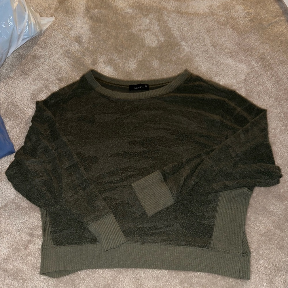 Camo print sweater